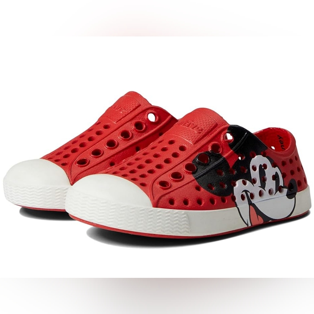 NWOT Native x Disney Jefferson Mickey Mouse Slip On Water Shoes Red J6